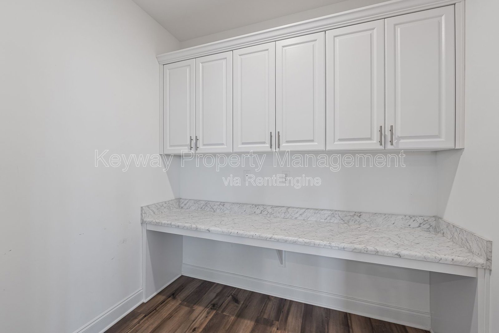 585 Hampton Drive-Windsor property image