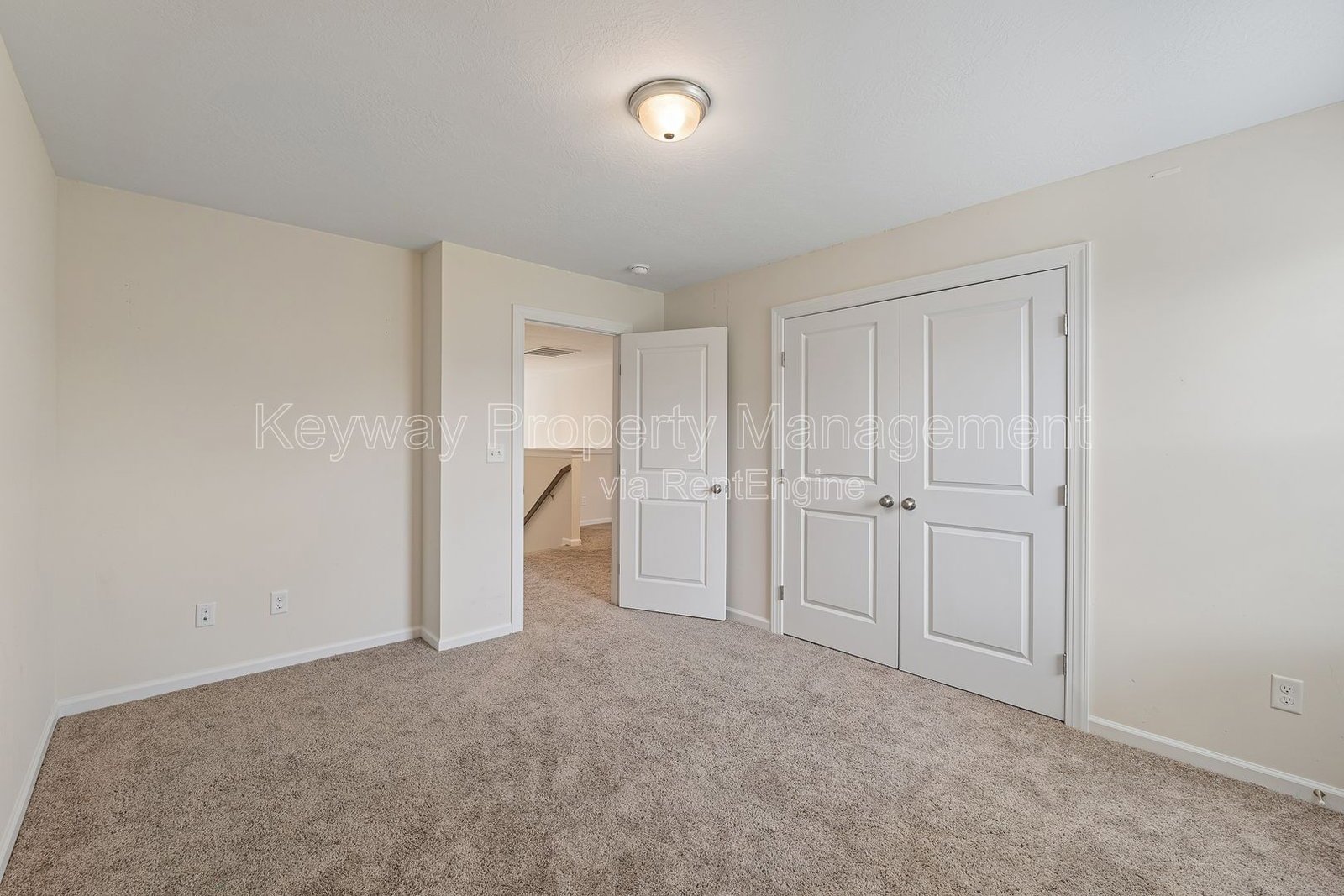 585 Hampton Drive-Windsor property image