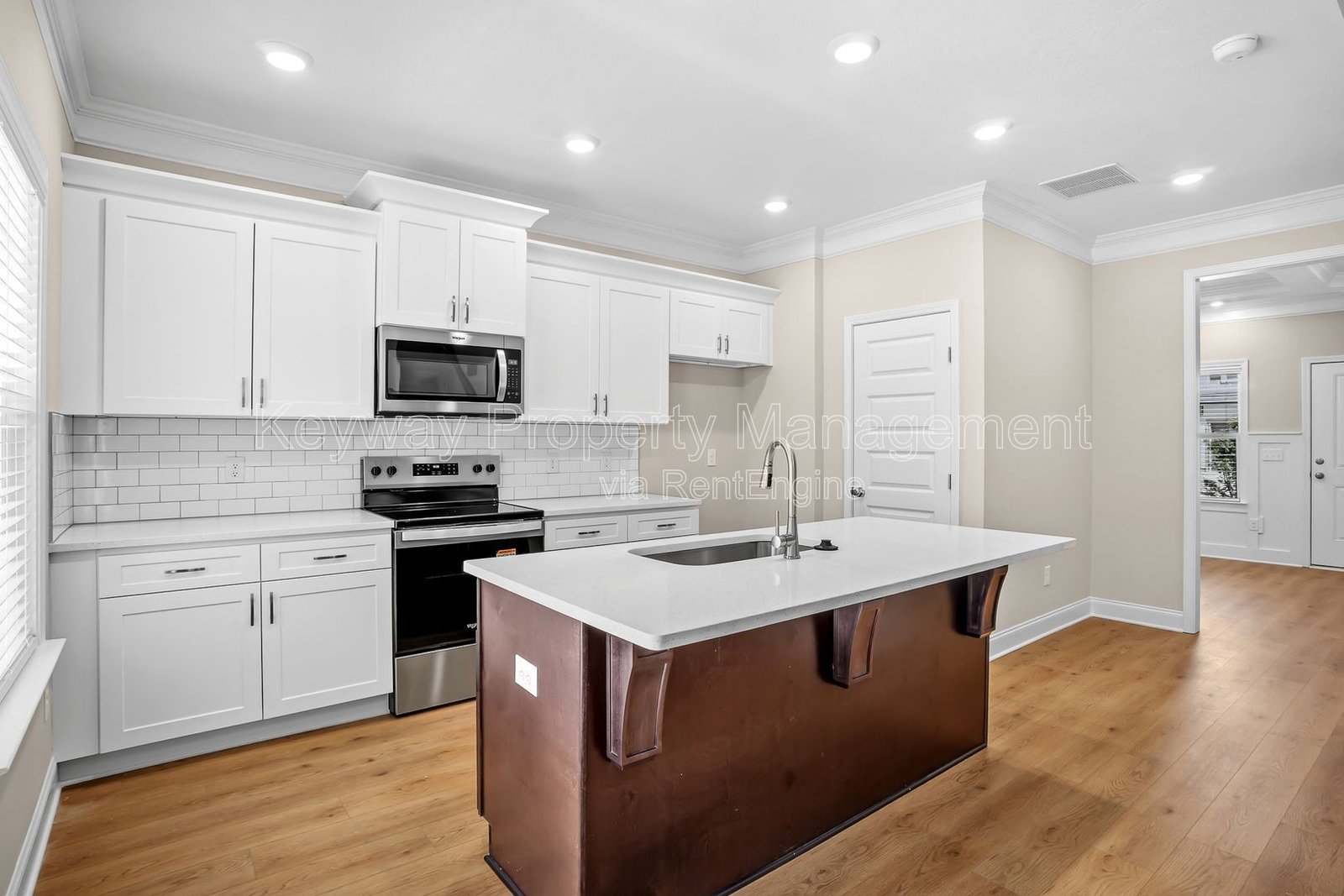 3109 Venetian Drive- Village Square property image