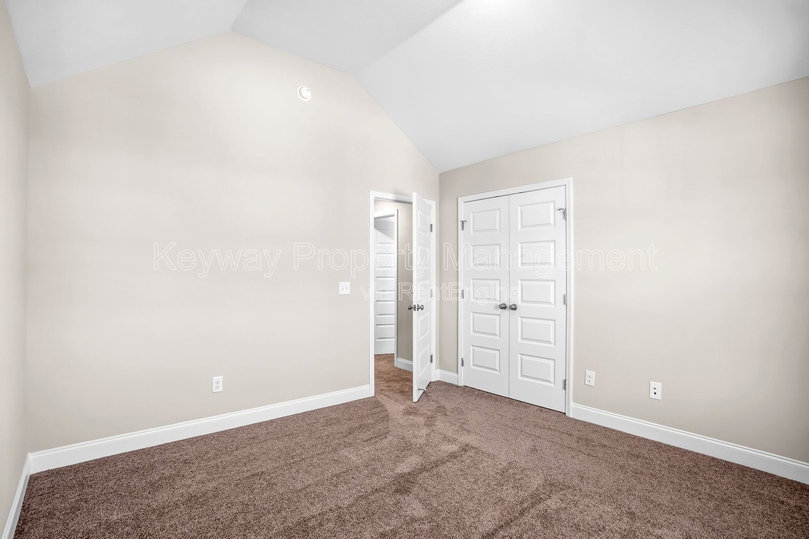 3109 Venetian Drive- Village Square property image