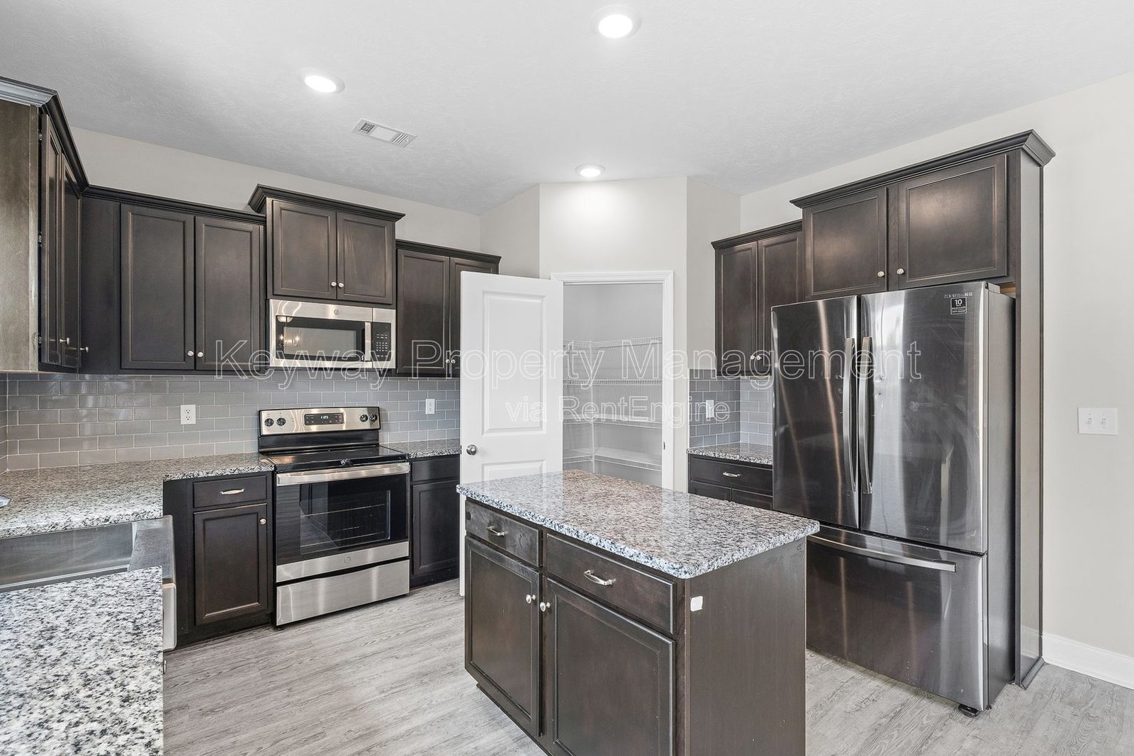 1260 Elias Station - Elias Station property image
