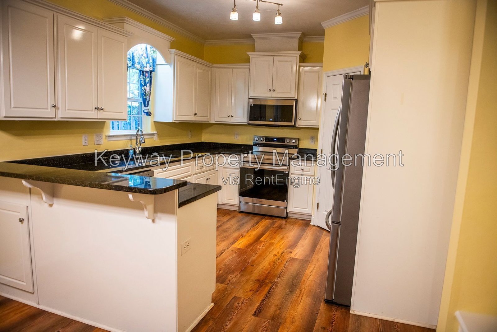 242 Stonington Drive - Heritage Hills property image