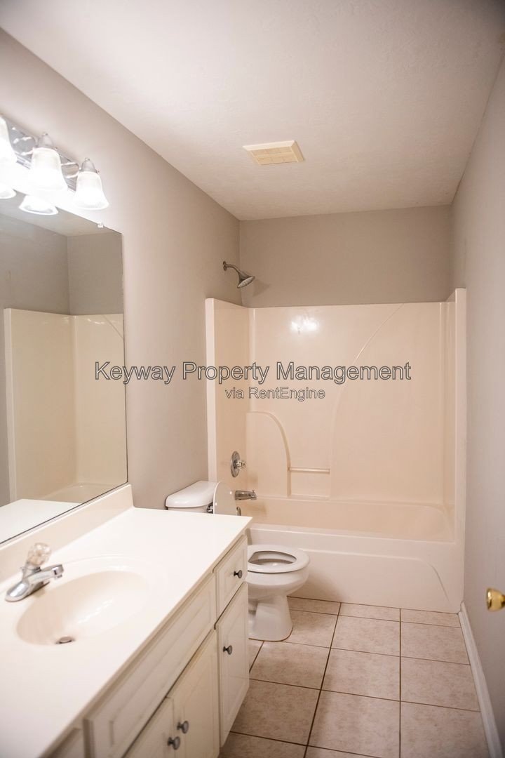 242 Stonington Drive - Heritage Hills property image