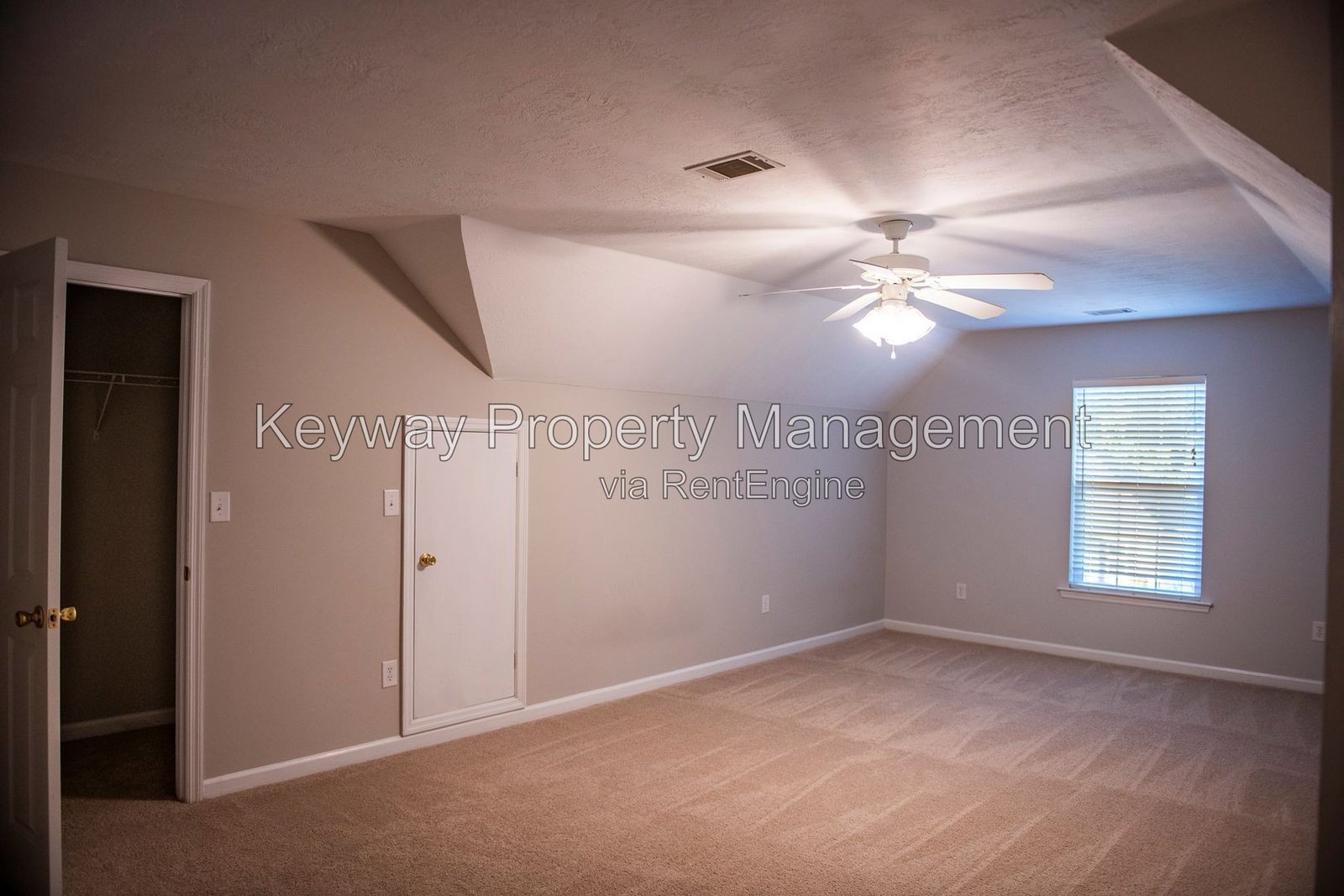 242 Stonington Drive - Heritage Hills property image