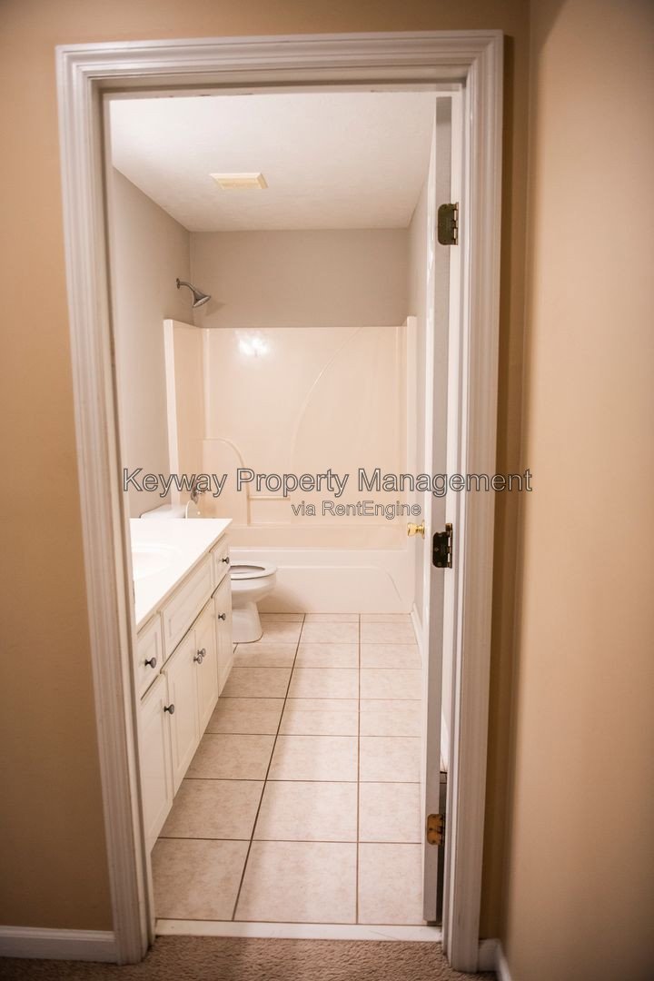 242 Stonington Drive - Heritage Hills property image