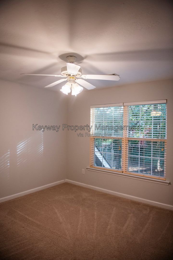 242 Stonington Drive - Heritage Hills property image
