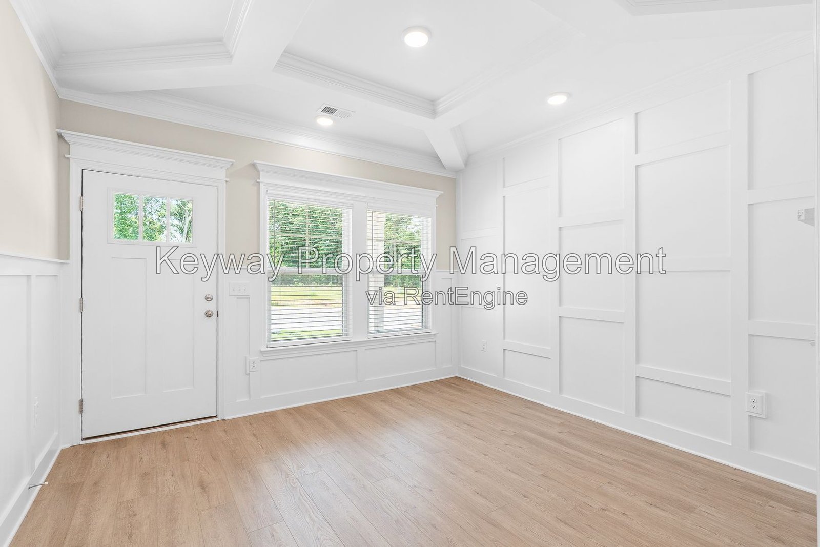 3199 Venetian Drive - Village Square property image