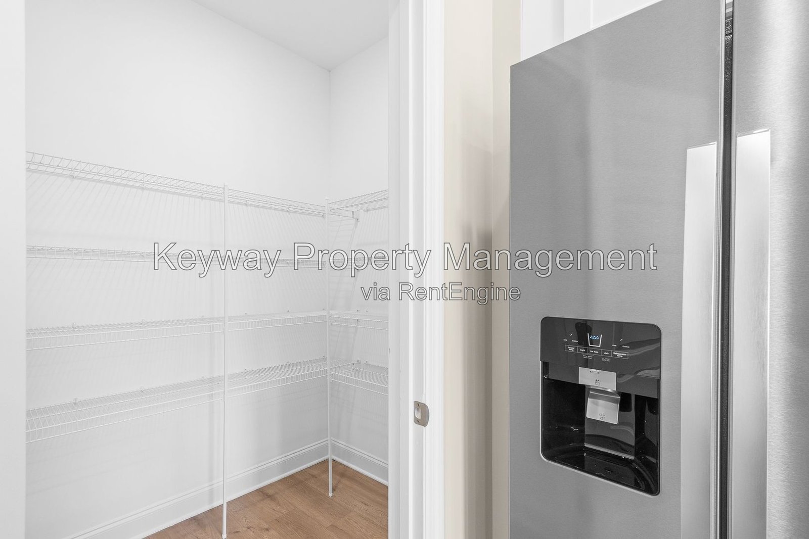 3199 Venetian Drive - Village Square property image