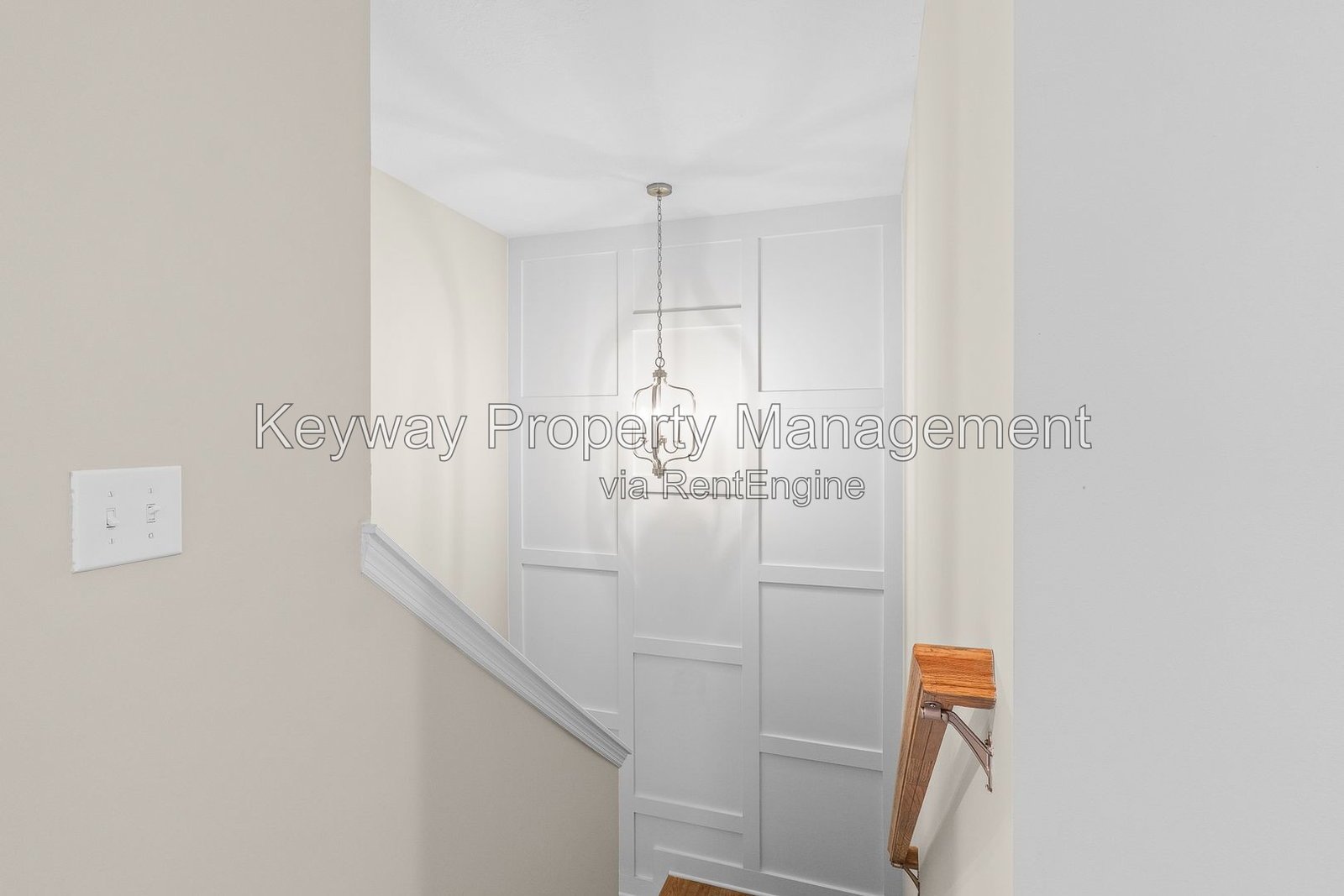 3199 Venetian Drive - Village Square property image