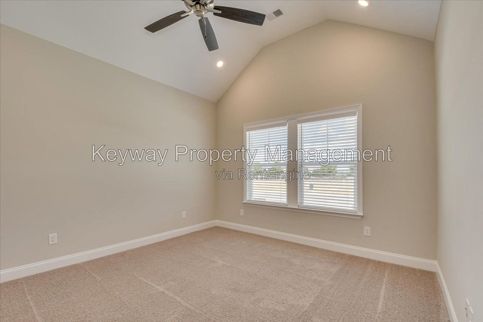 3199 Venetian Drive - Village Square property image