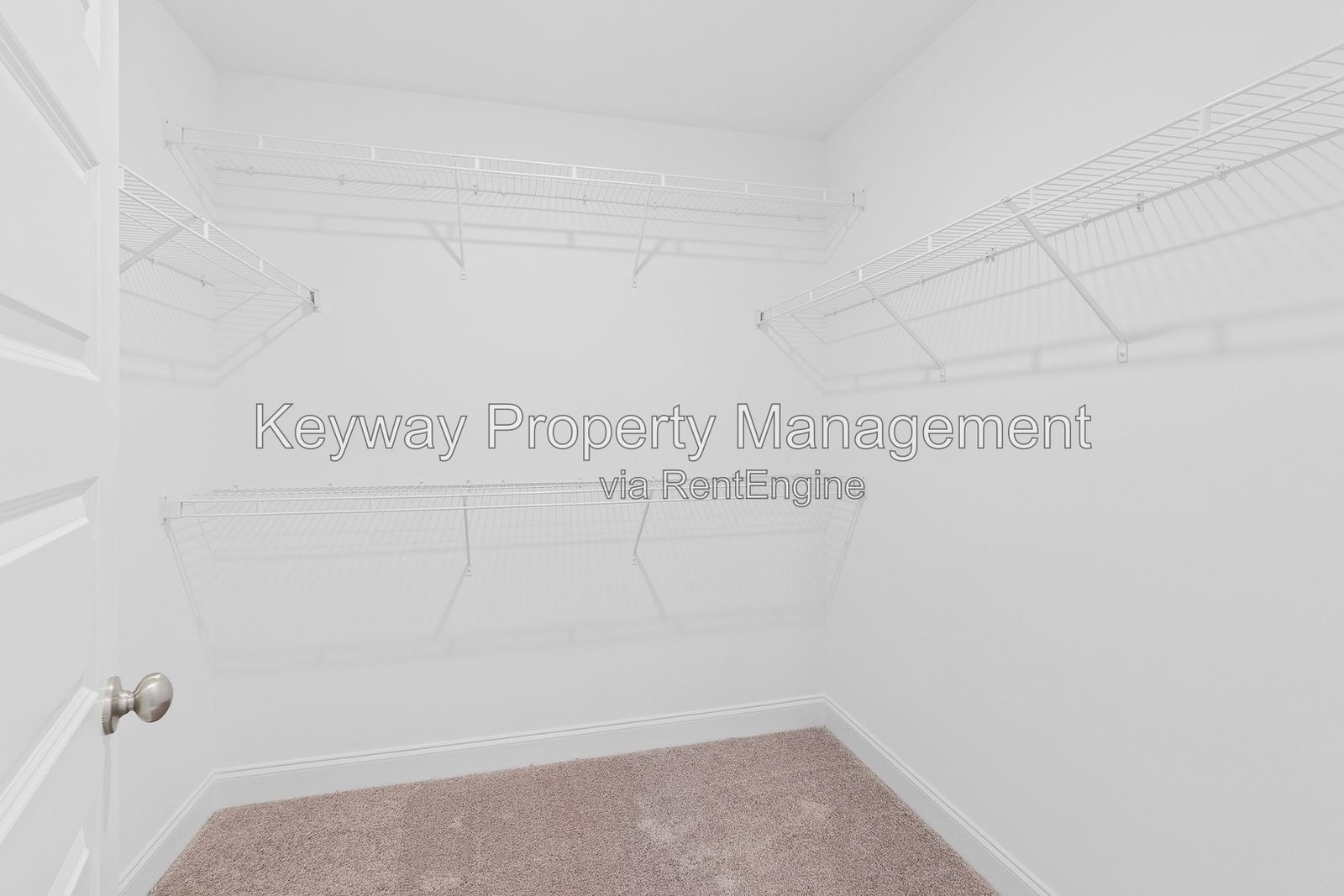 3199 Venetian Drive - Village Square property image