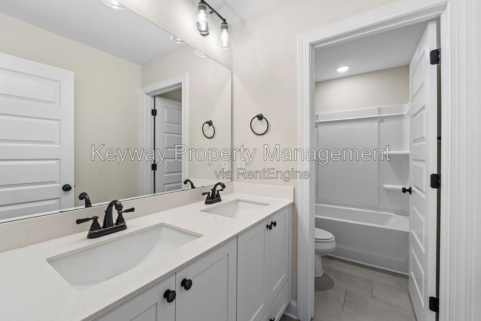 904 Sandpiper Crossing-Jackson Heights property image