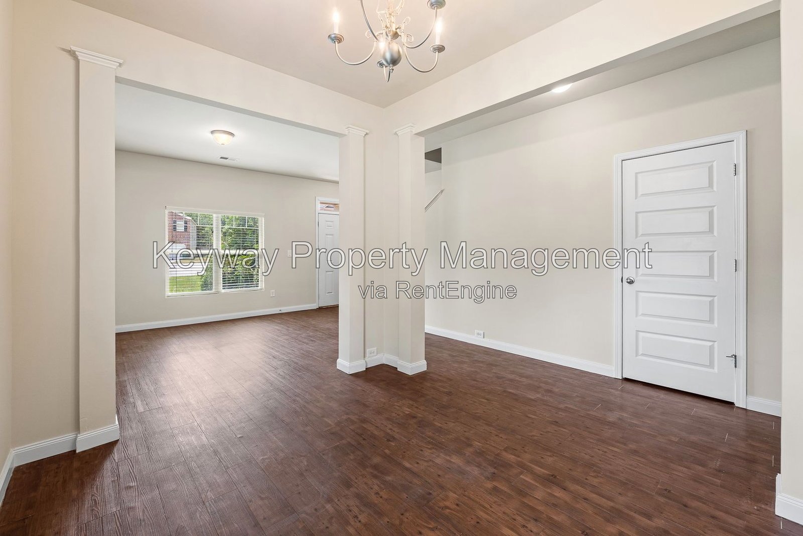 910 Clover Court- property image