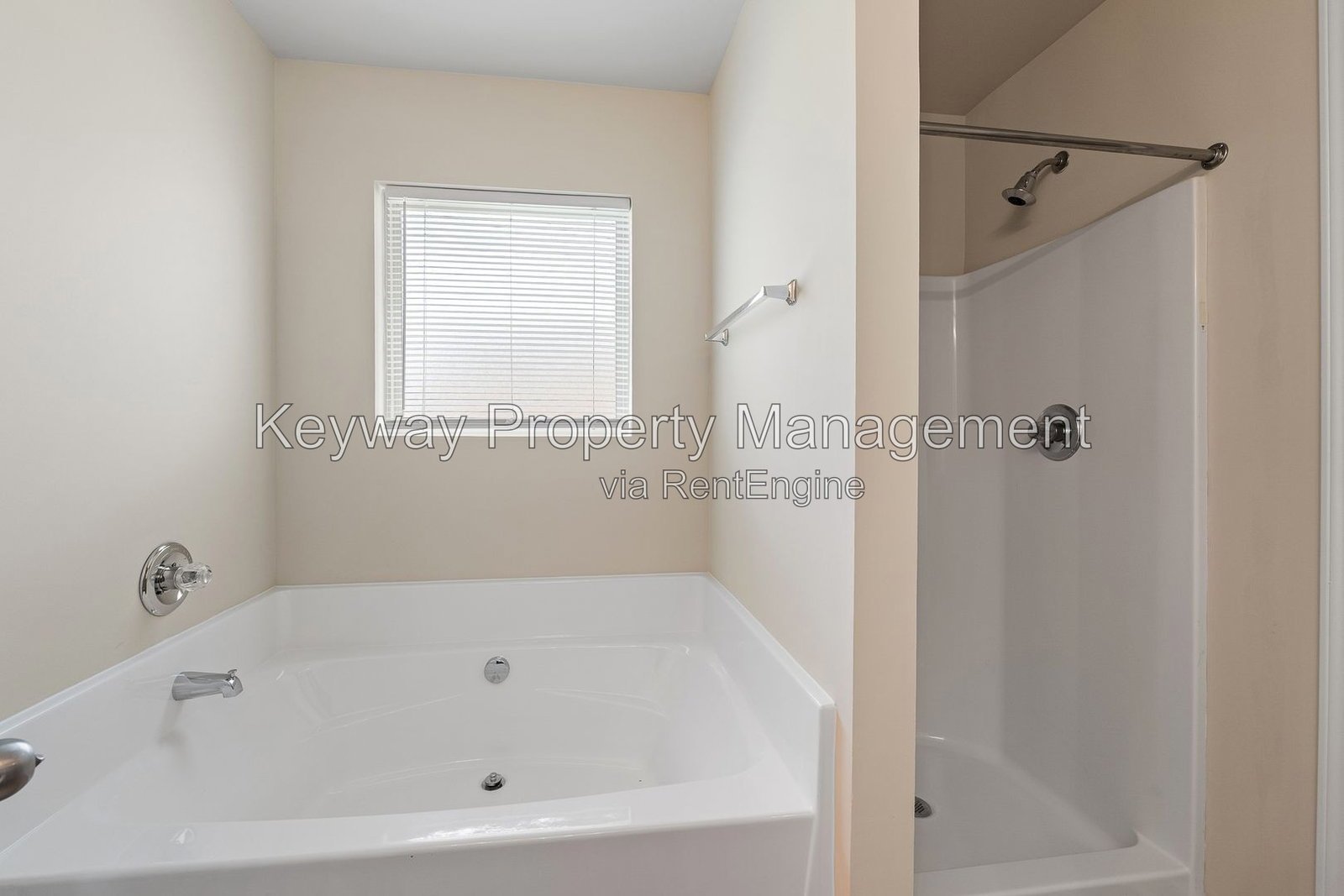 910 Clover Court- property image