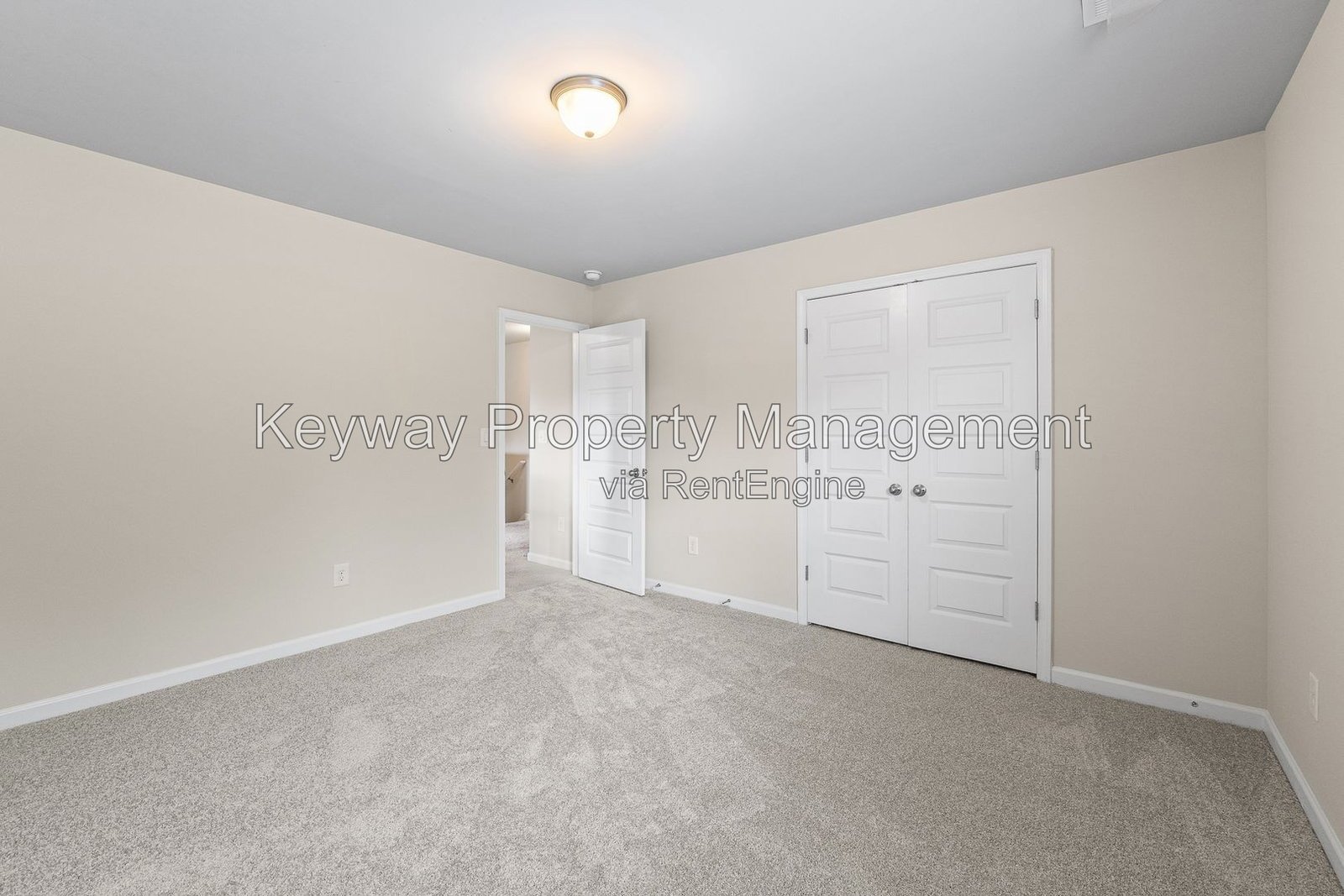 910 Clover Court- property image