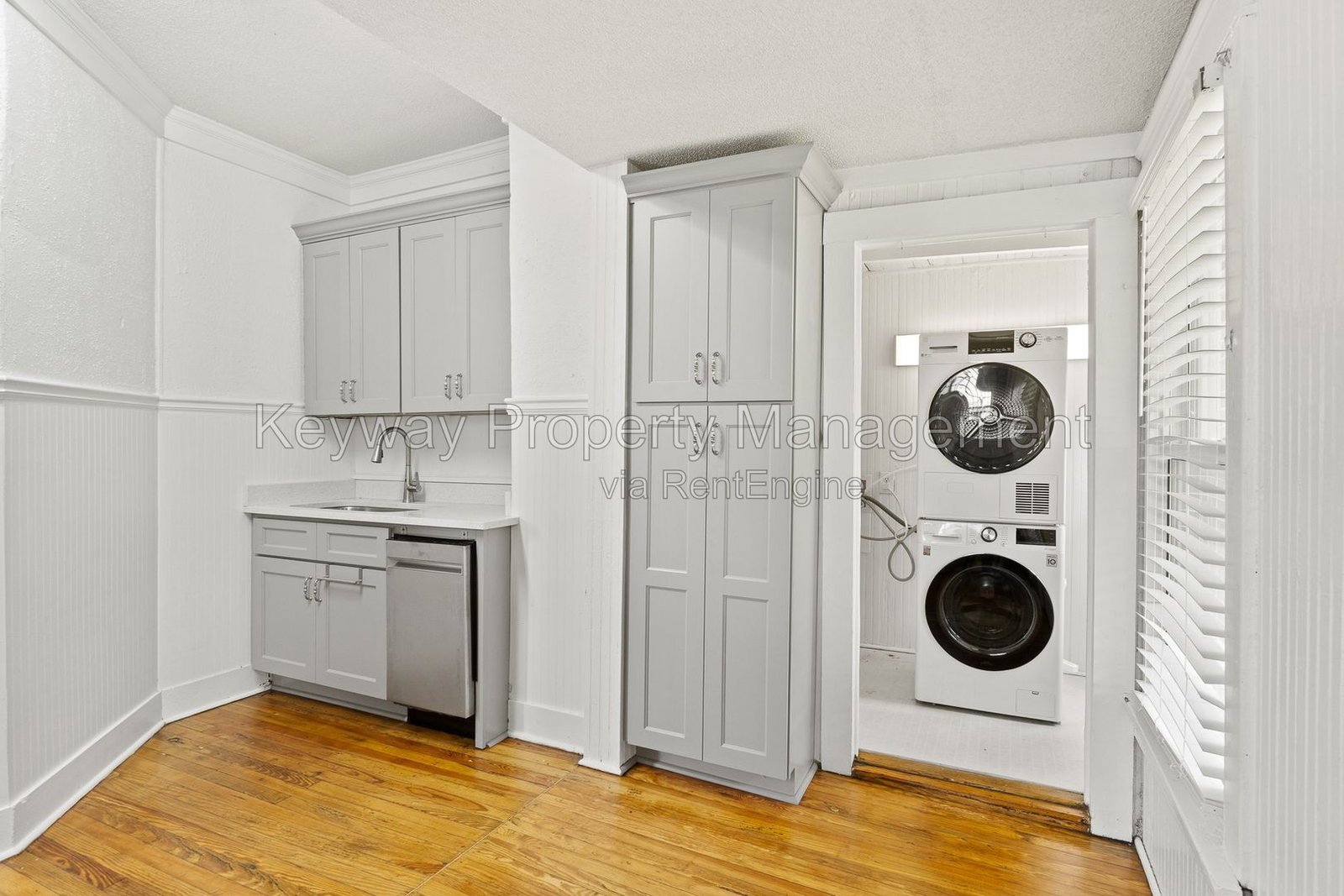1111 Adrian St - Summerville Terrace property image