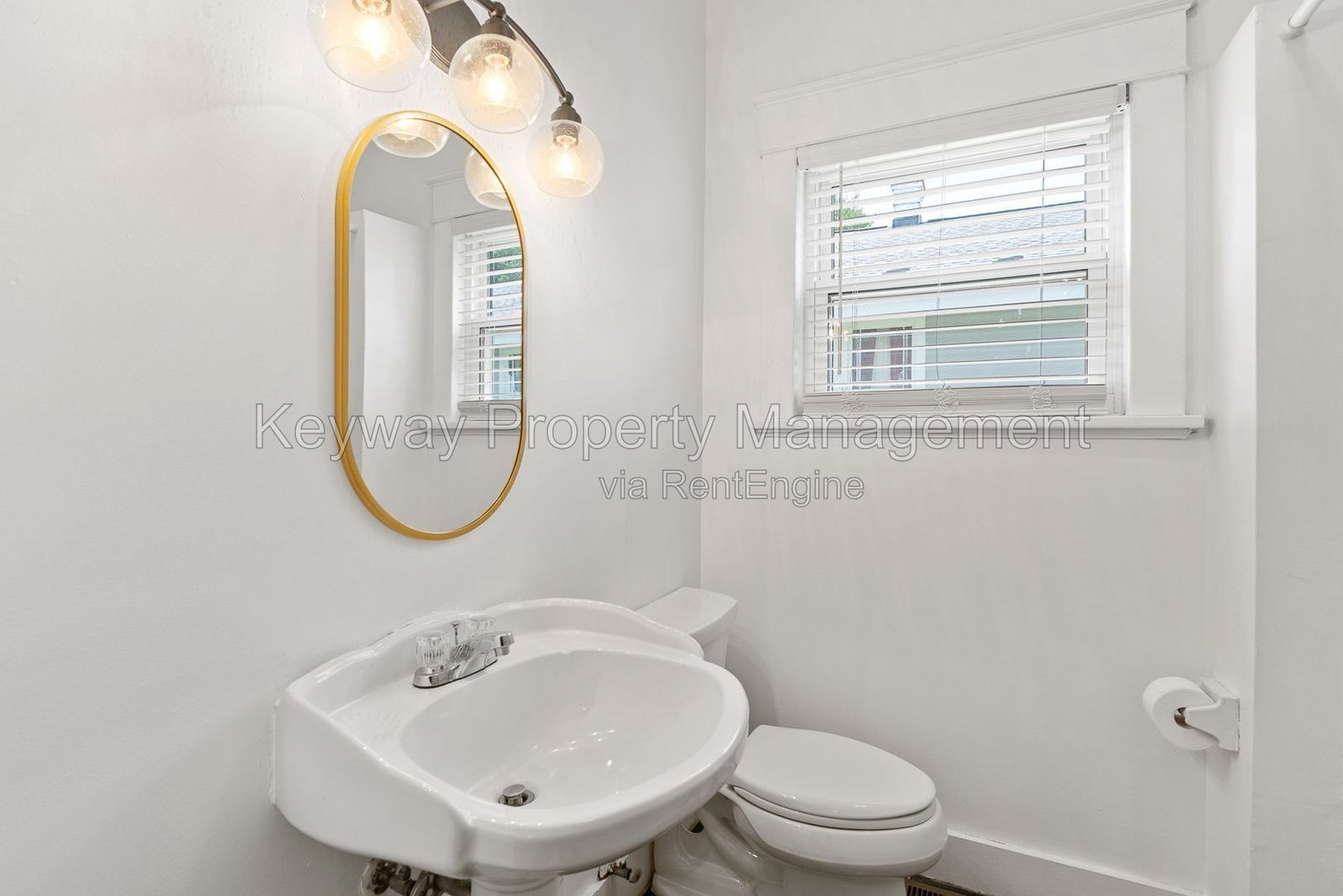 1111 Adrian St - Summerville Terrace property image