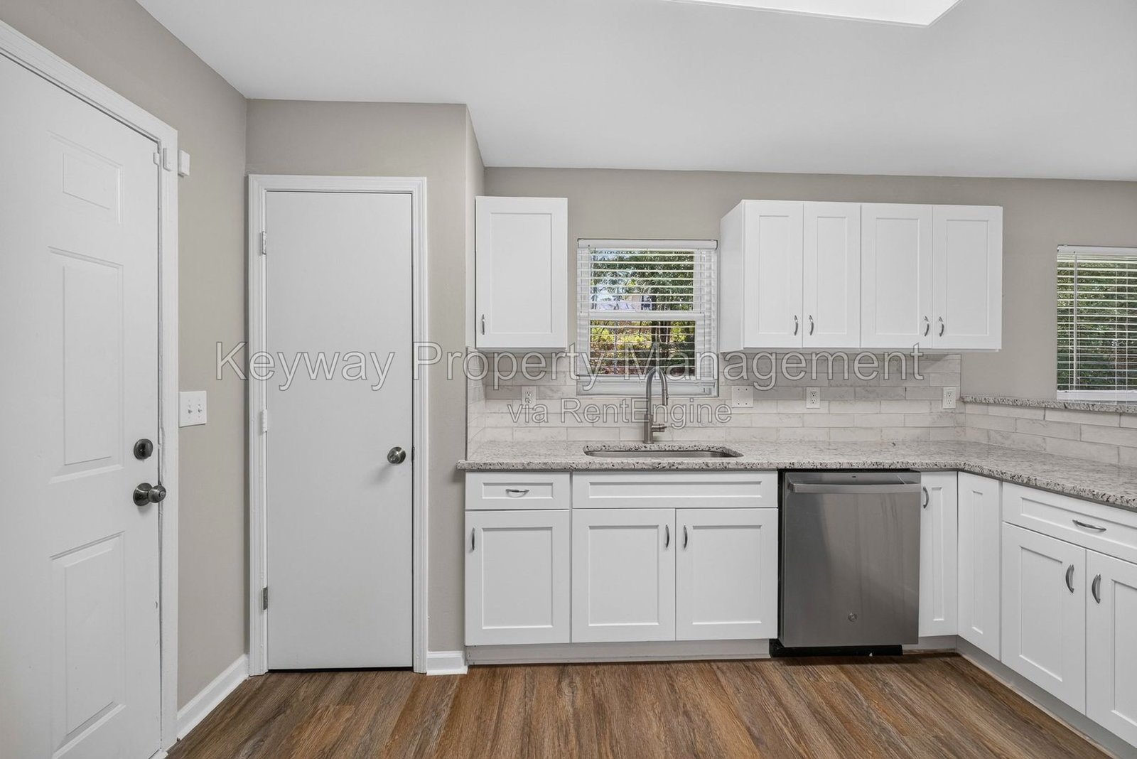 2712 Fair Oak Ct - Sand Ridge property image