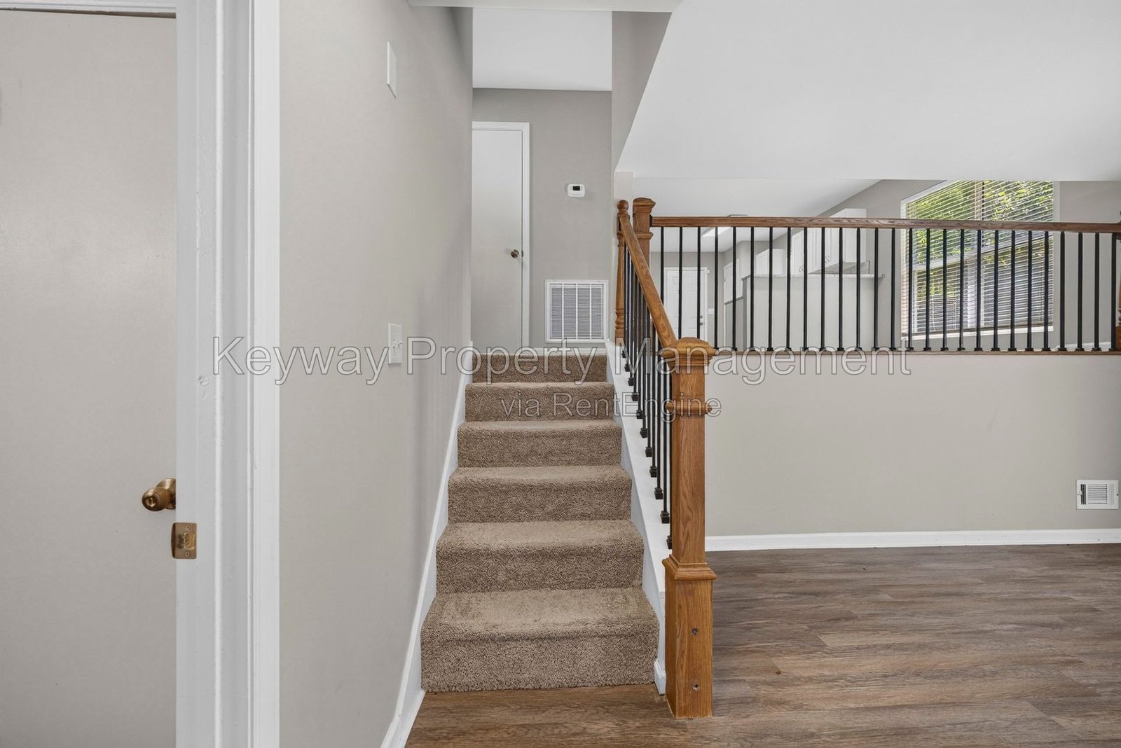 2712 Fair Oak Ct - Sand Ridge property image