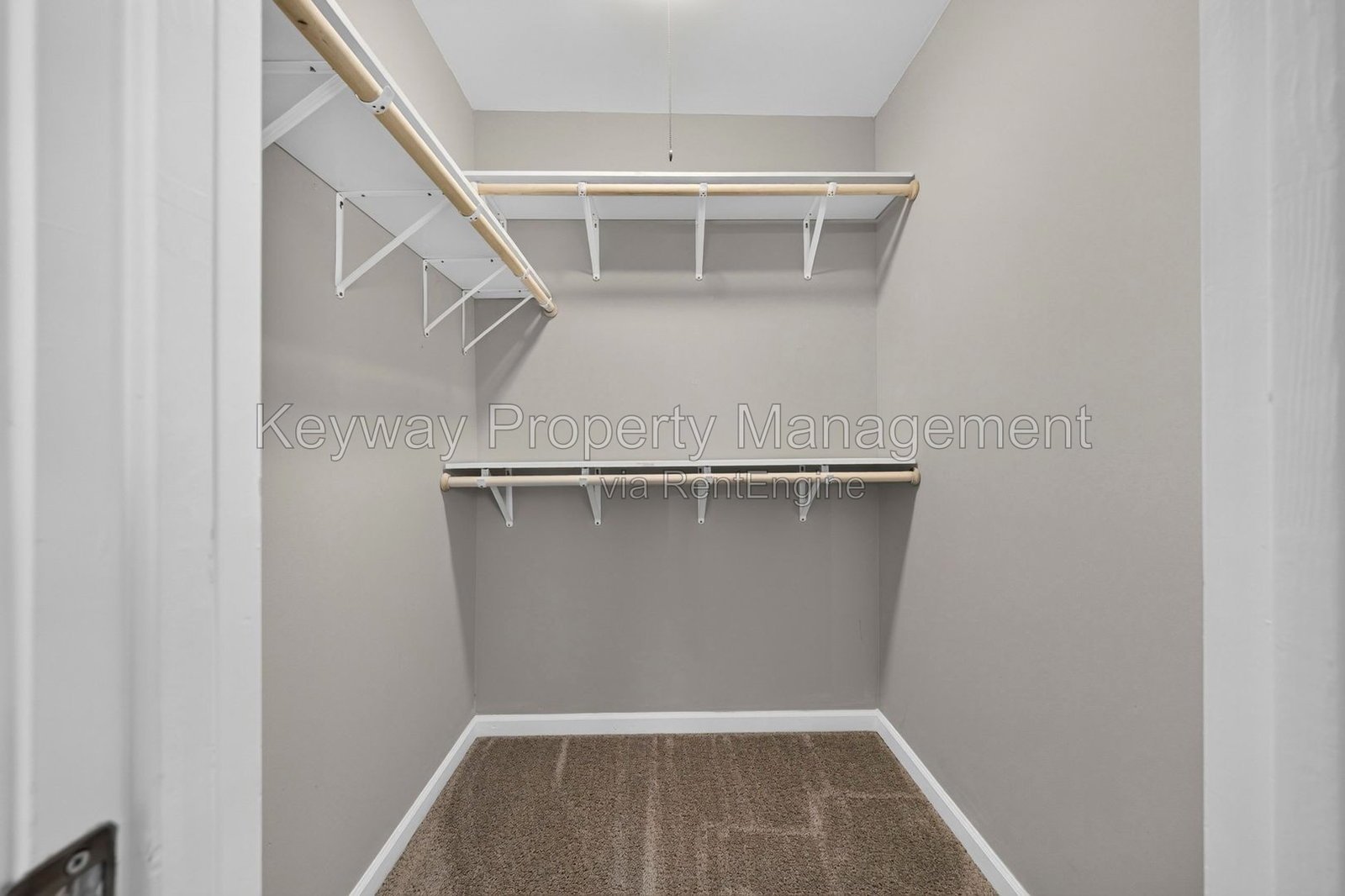 2712 Fair Oak Ct - Sand Ridge property image