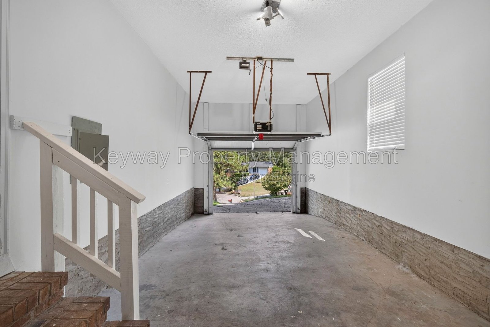 2712 Fair Oak Ct - Sand Ridge property image