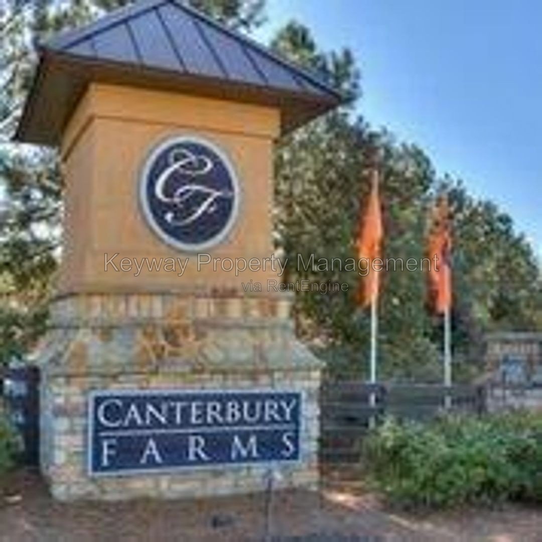 1047 Linsmore Avenue - Canterbury Farms property image