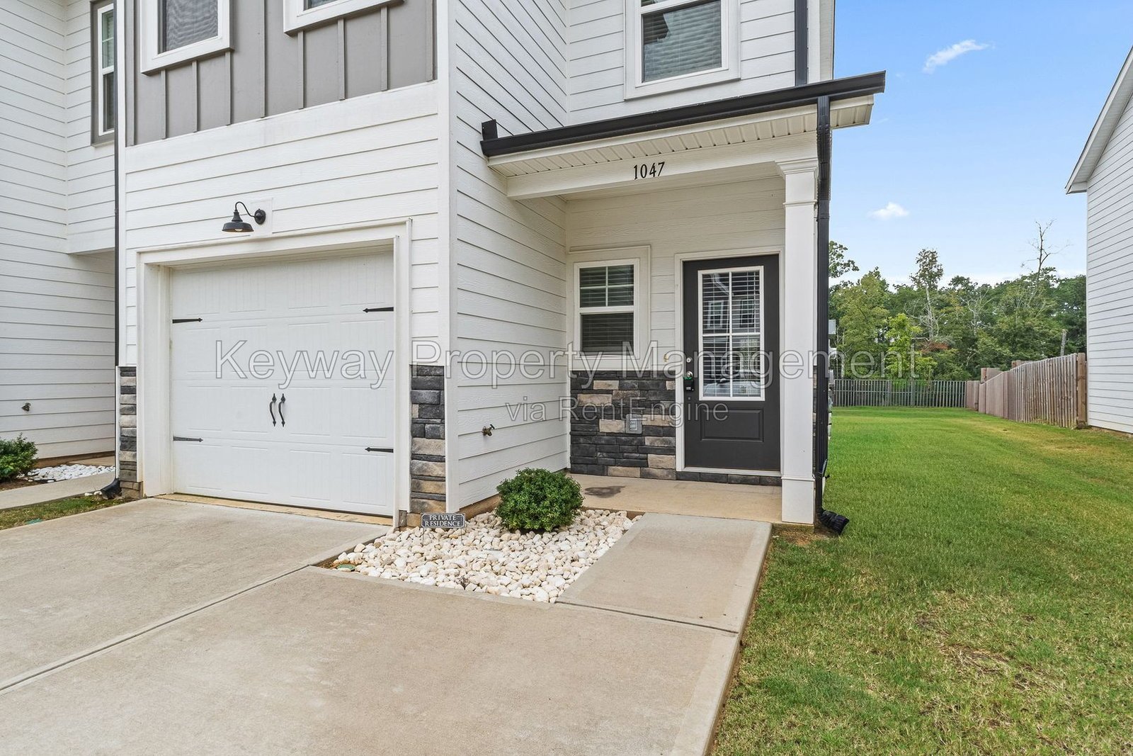 1047 Linsmore Avenue - Canterbury Farms property image