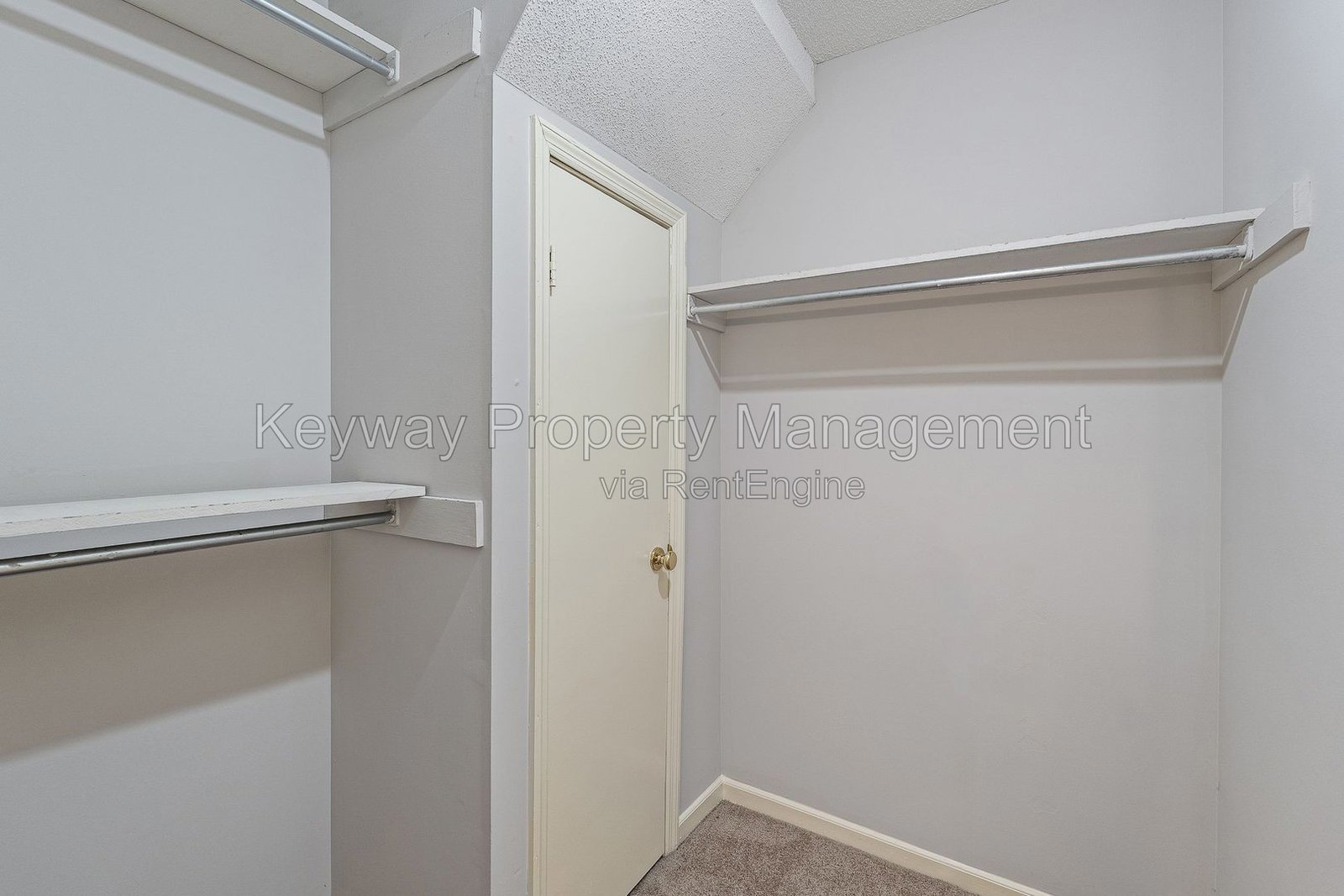 839 Wimbledon - Forest Hills Racquet Club property image