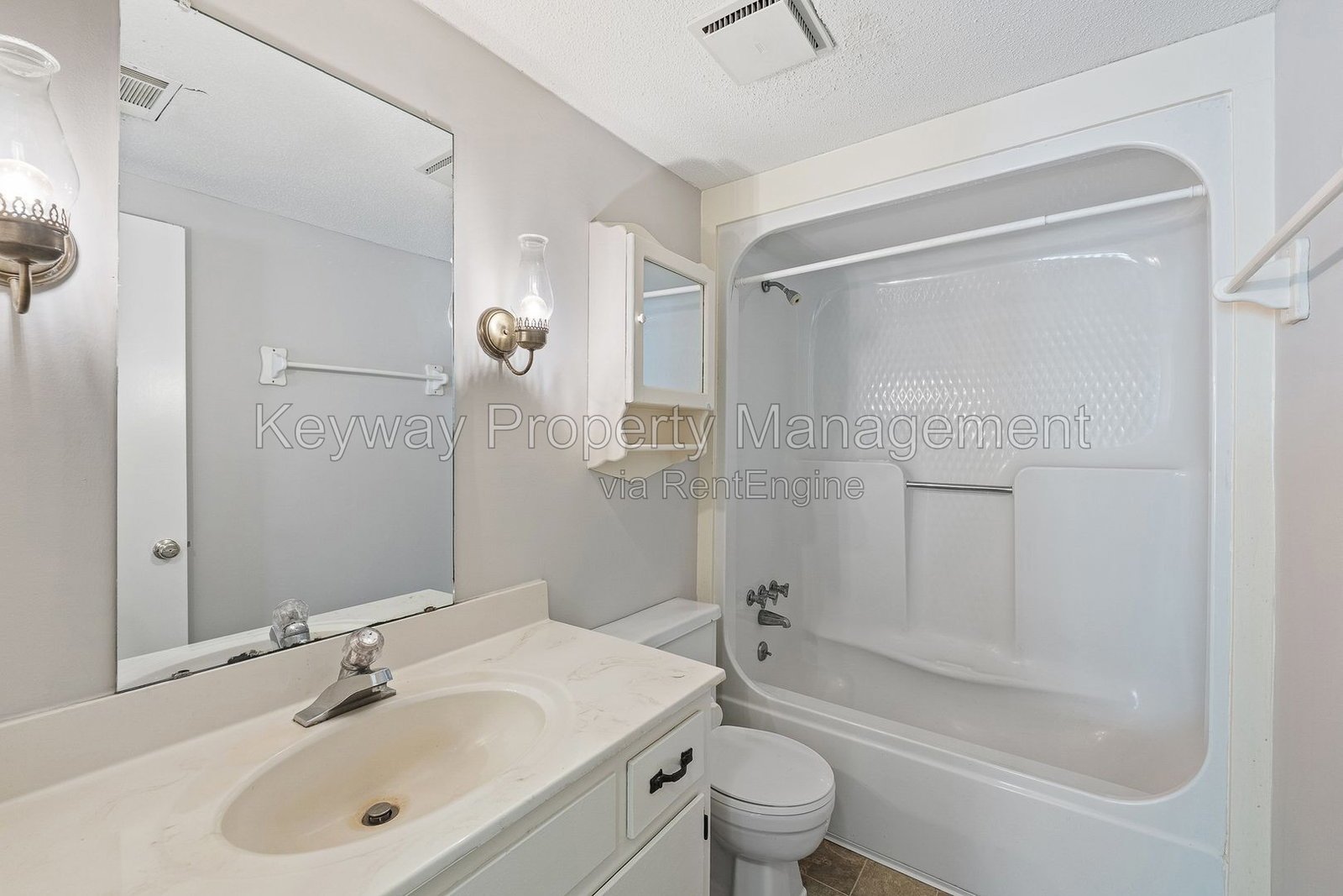 839 Wimbledon - Forest Hills Racquet Club property image