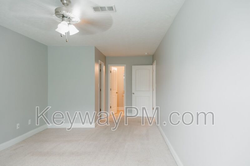 1011 Coveside Trail - Lakeview Commons property image