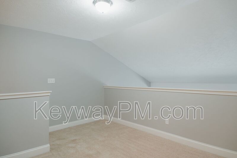 1011 Coveside Trail - Lakeview Commons property image