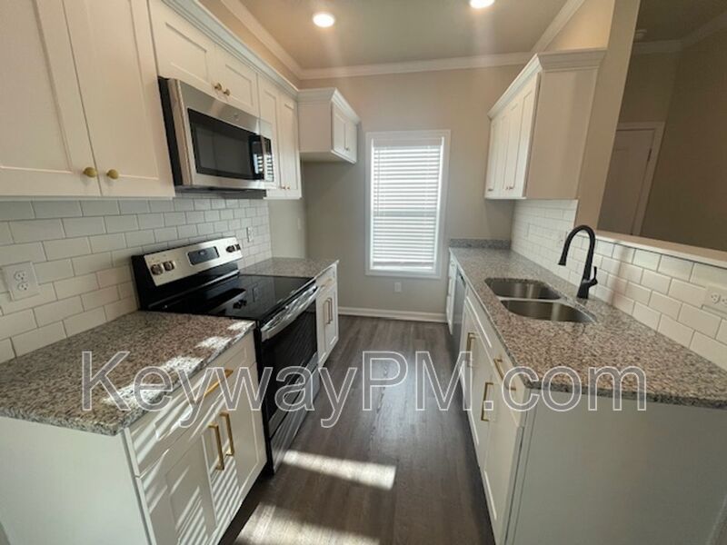 5004 Greer Drive - Rivercrest property image